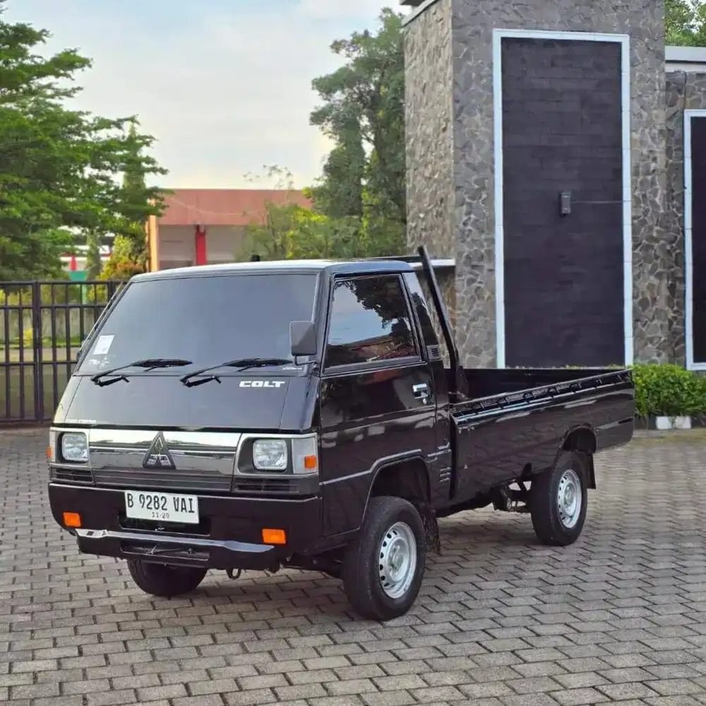 Mitsubishi L300 Pick Up 2024 Manual