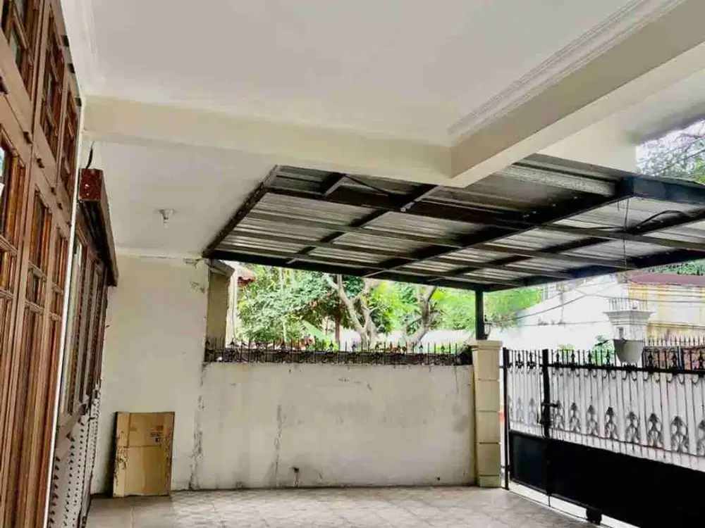 Rumah Hitung Tanah Siap Huni Dekat MRT Di Cipete