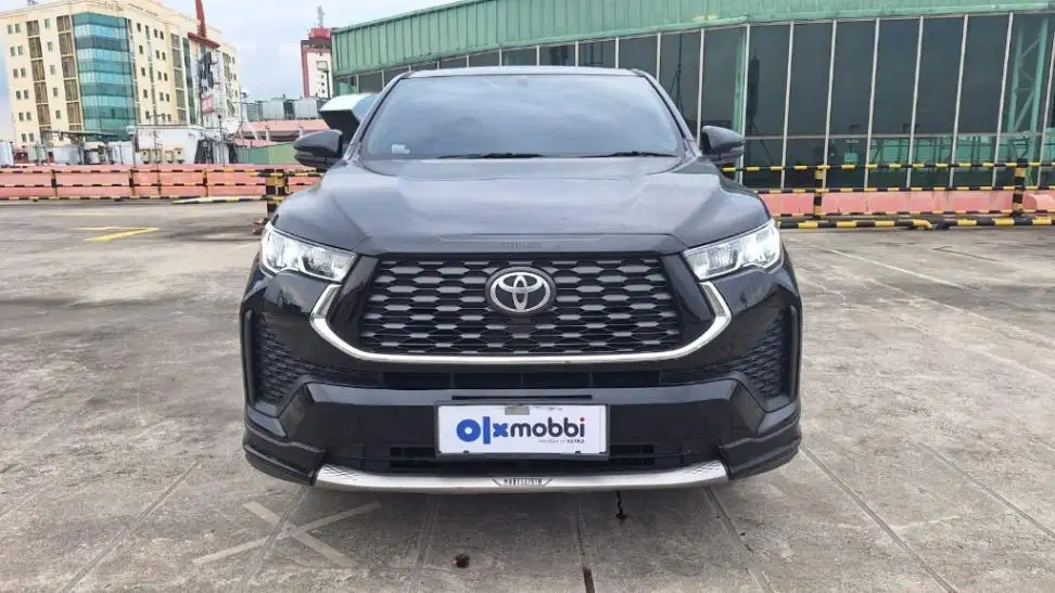 Toyota Kijang Innova 2.0 Zenix V HV CVT Modellista Hybrid-AT 2022