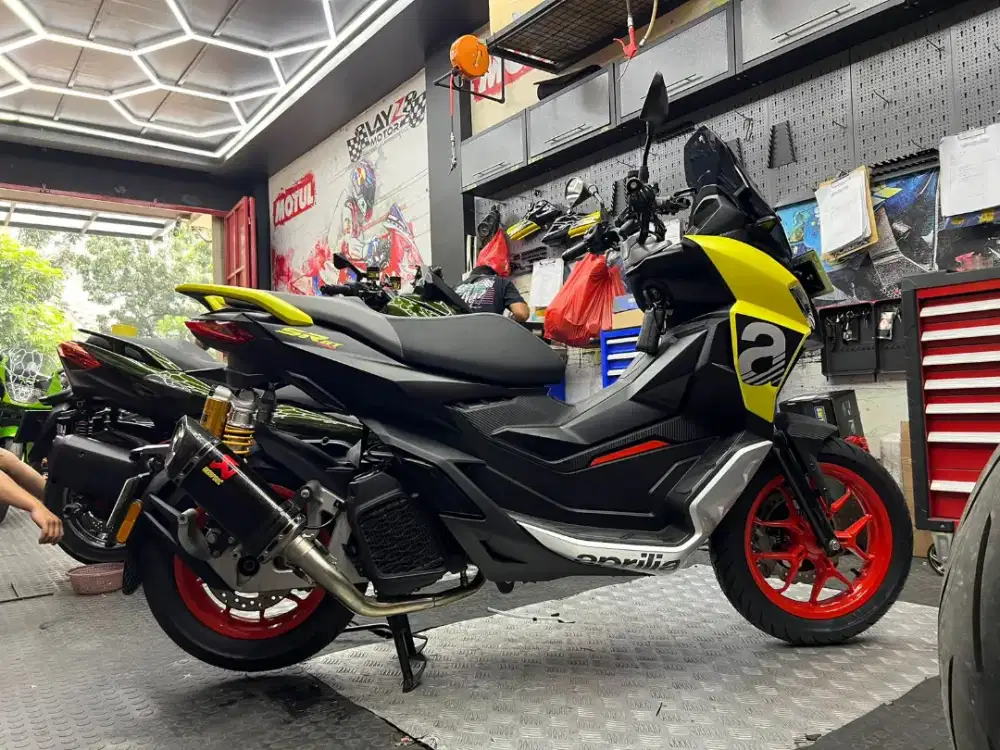 Aprilia sr gt 200 2022 kuning modif  mulus km rendah part stdr lengkap