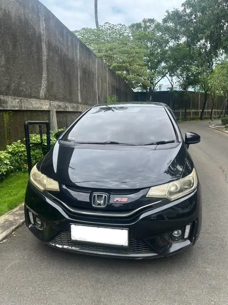 HONDA JAZZ RS 2015 pribadi