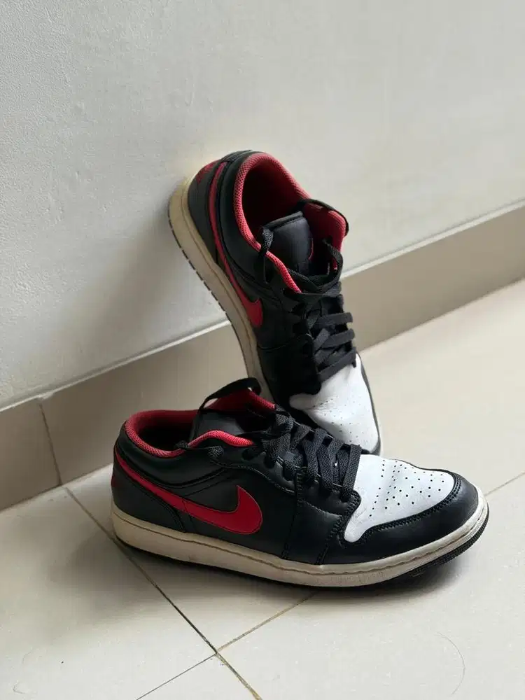 Jual sepatu Nike air jordan 1low