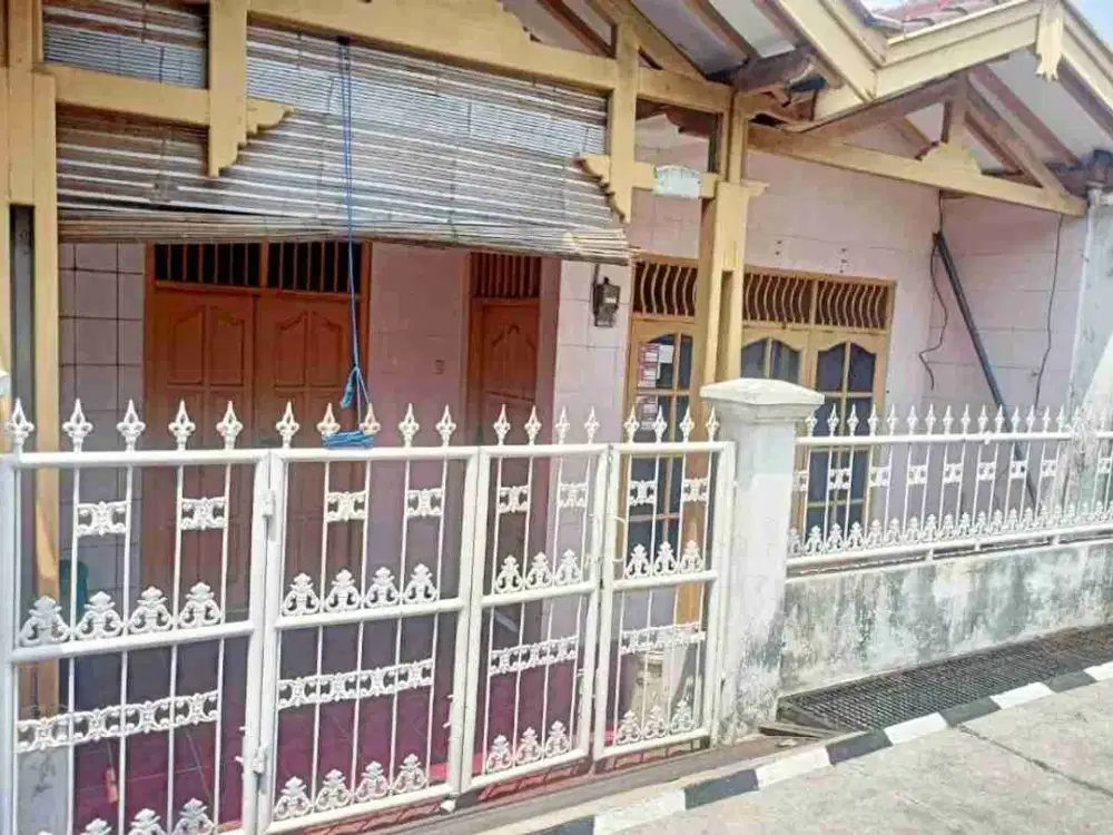 Jual rumah murah di  deket SMPN 4 Depok, Jl. Gambang Depok