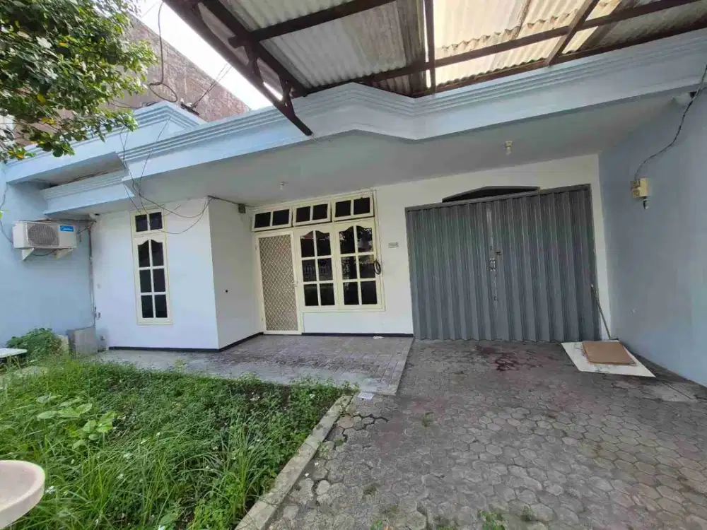 Dijual Rumah Simpang Darmo Permai Selatan 2 lantai