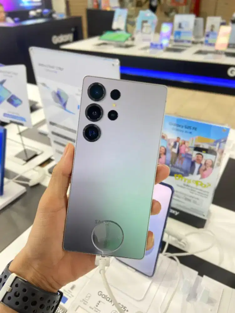 NEW SAMSUNG GALAXY S25 ULTRA