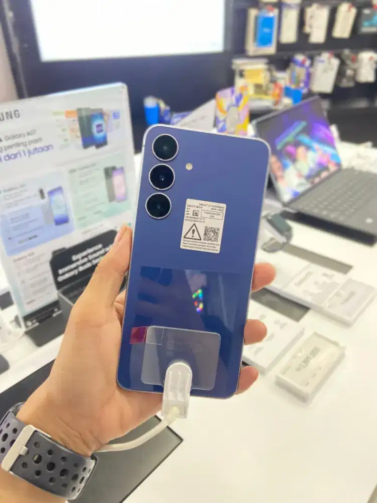 NEW SAMSUNG GALAXY S25 PLUS