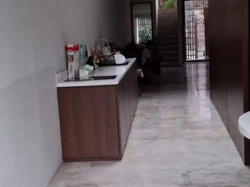 Rumah Kantor Semi Furnished Disewakan, di Umalas, Kuta Utara Area