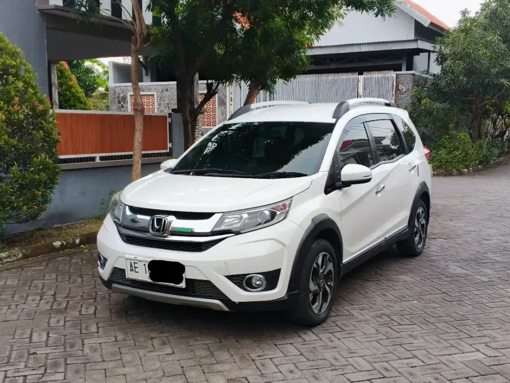 HONDA BR-V E MT 2017 LOW KM..!