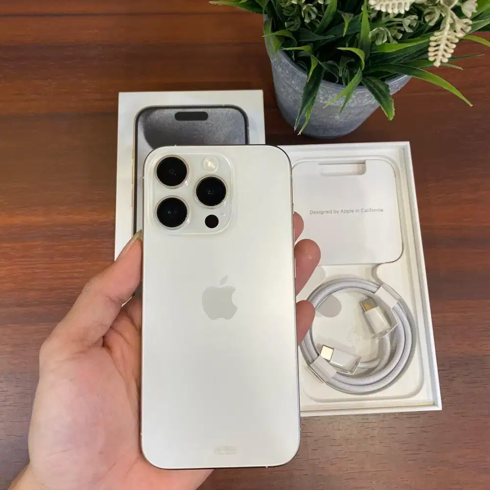 iPhone 15 Pro 128GH White Titanium iBox