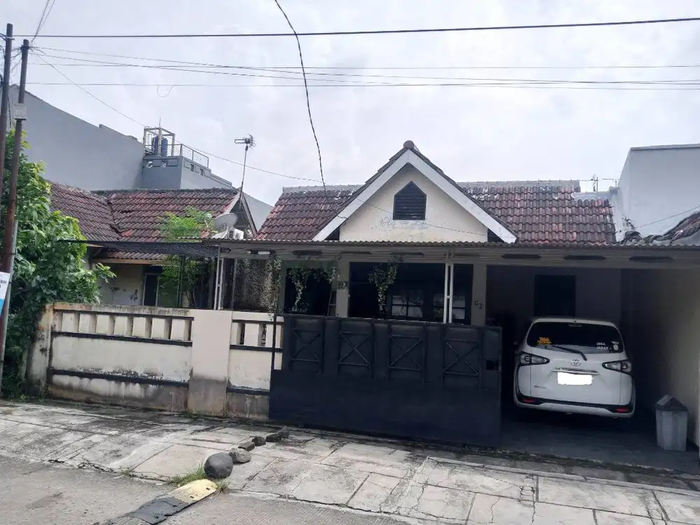RUMAH STRATEGIS JALAN UTAMA – 5 Menit ke Tol Sawangan 4 & DTC Depok
