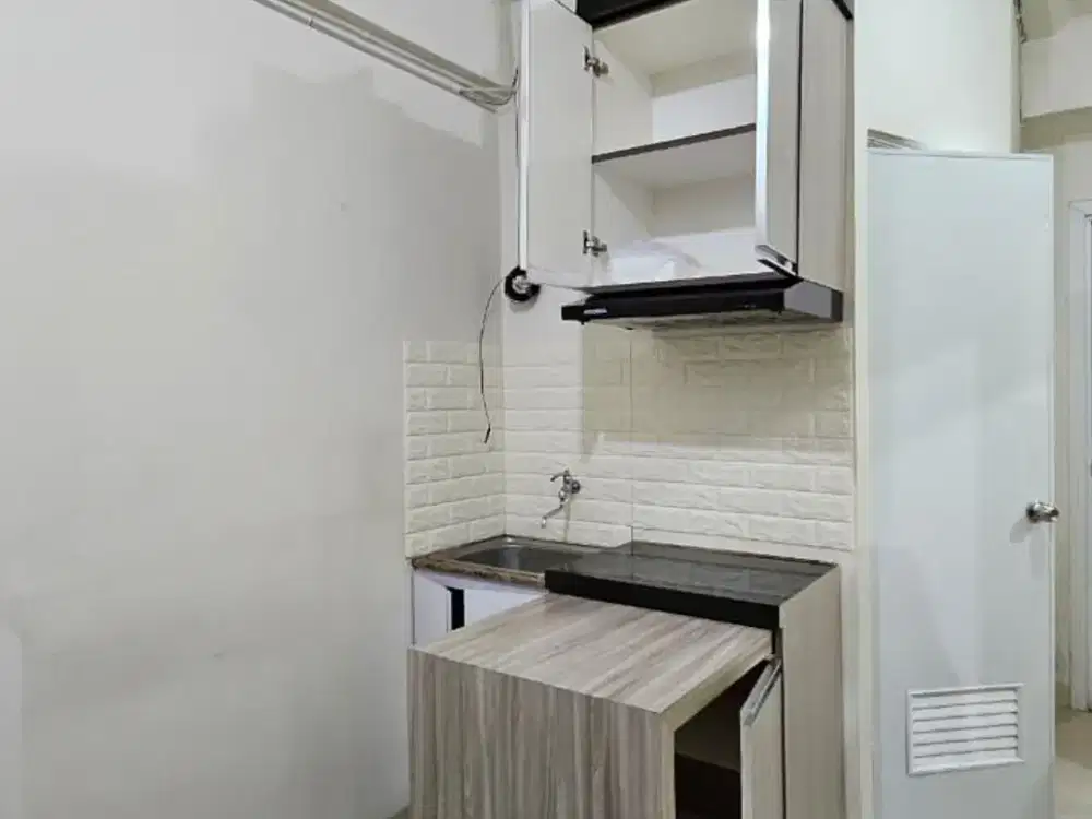 SCARLET TOWER 2 KAMAR JAKARTA PUSAT UNIT KOSONG ATAU SEMI FURNISH SIAP LANGSUNG PROSES BERSIH