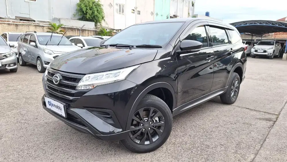 LIKE NEW - Daihatsu Terios 1.5 X Bensin-MT 2022