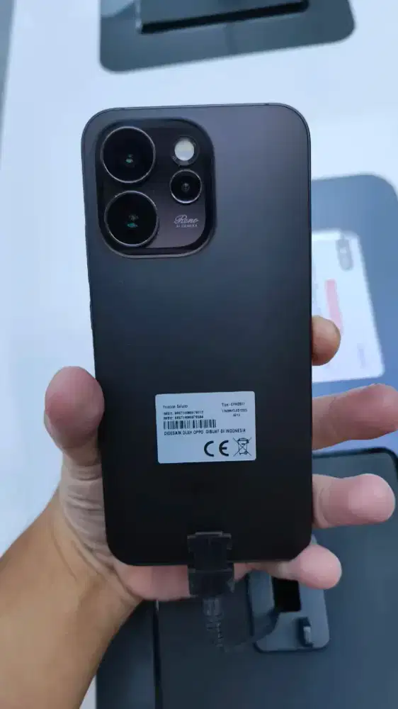 Oppo Reno15 Pro Max (Promo cicilan cukup pakai KTP saja)