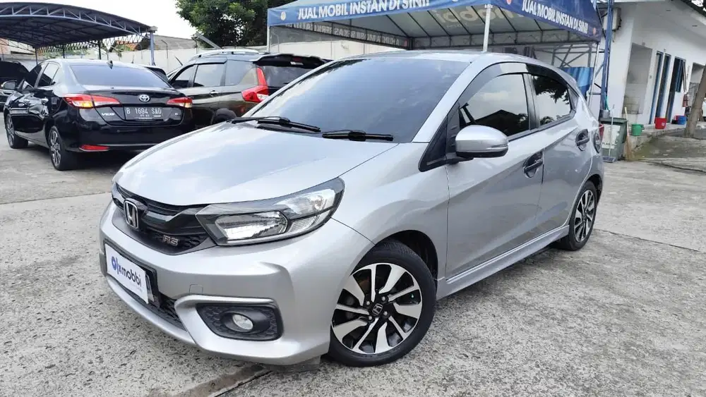 LIKE NEW - Honda Brio 1.2 RS Bensin-MT 2019