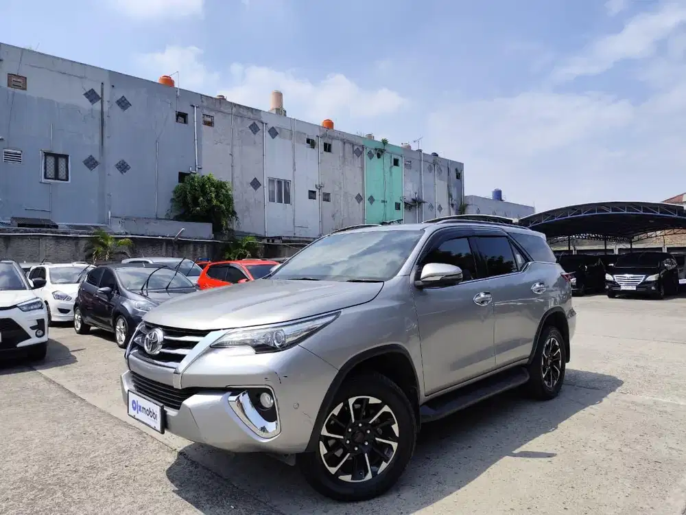 LIKE NEW - Toyota Fortuner 2.4 G Solar-MT 2018