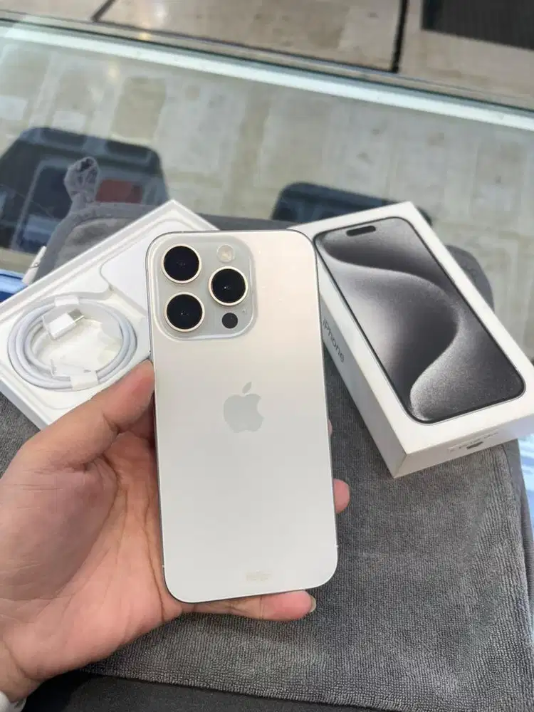 Iphone 15pro 128 white ex Ibox fullset bh84%