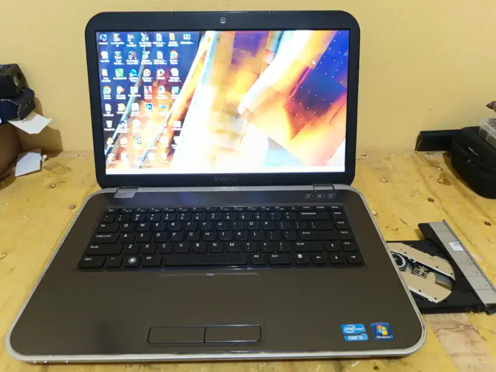 Laptop Game Dell Inspiron 5520 Core i5 Gen 3 Ram 2Gb Hdd 500Gb