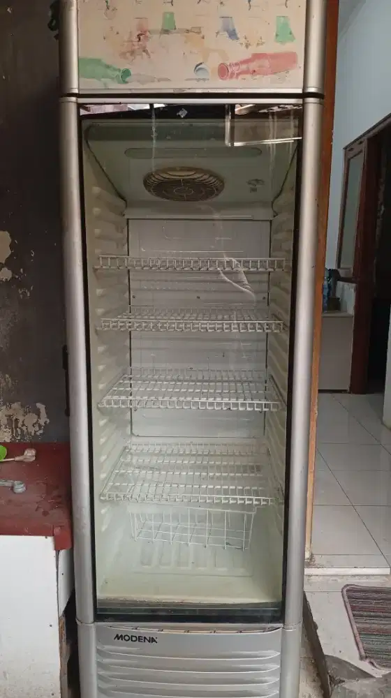 Showcase Modena 1 pintu