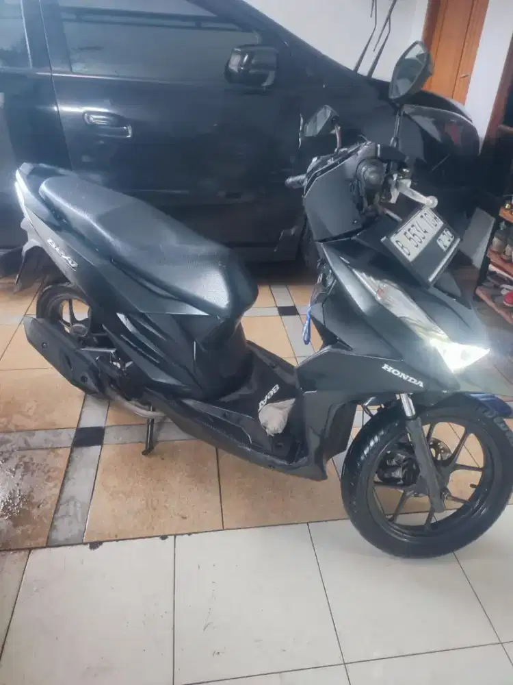 Di jual beat deluxe Pake an sendiri pajak hidup sm redy harga 11.5jt