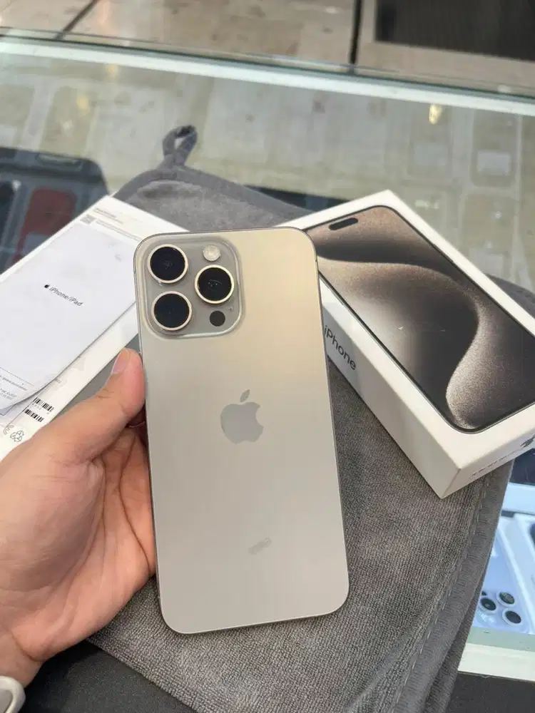 Iphone 15pro max 256 Natural ex Ibox fullset