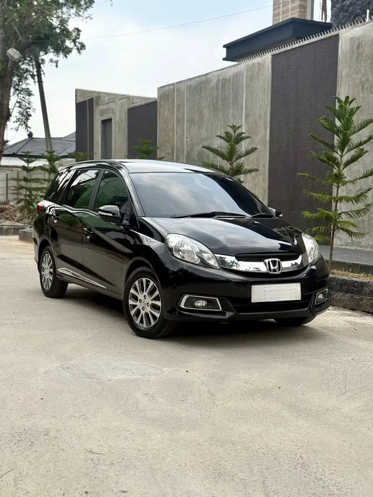 (DP 15 JUTA) Mobilio Prestige 1.5 A/T 2014 Hitam 2015