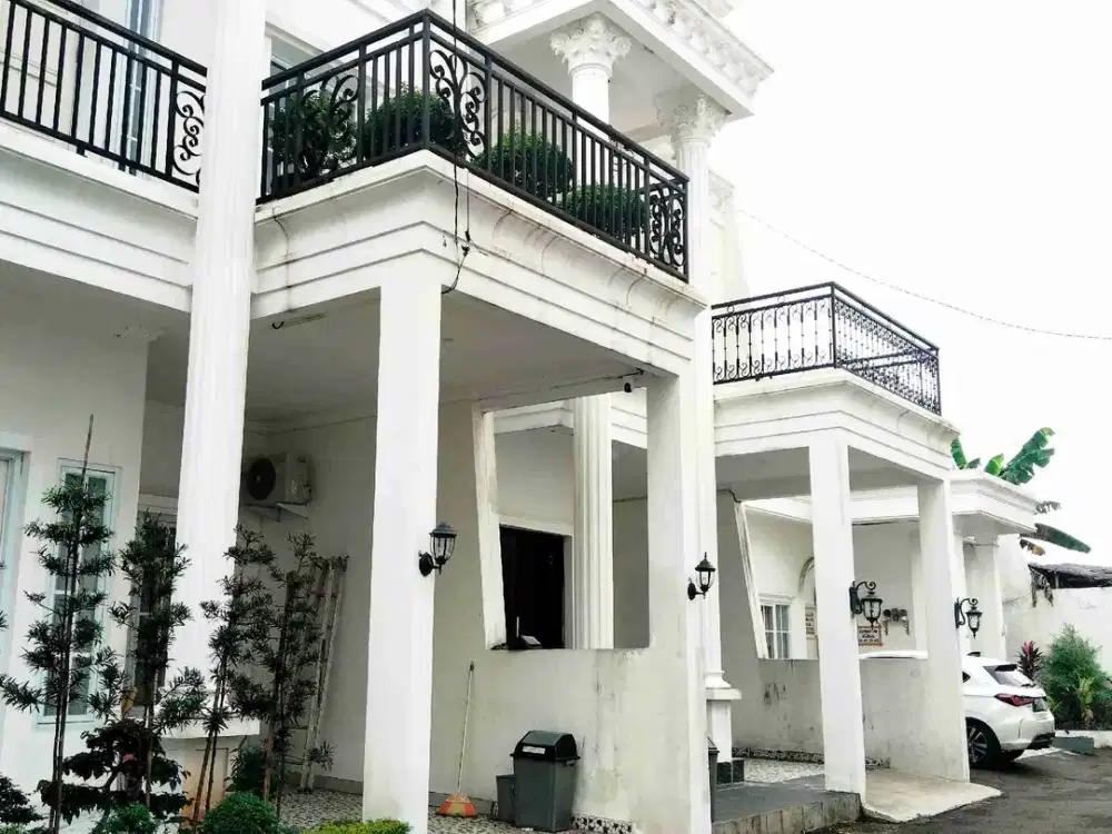 Jual rumah mewah 2 lantai dekat tol Cibubur, di Taman Pesona Cibubur, Tapos Depok