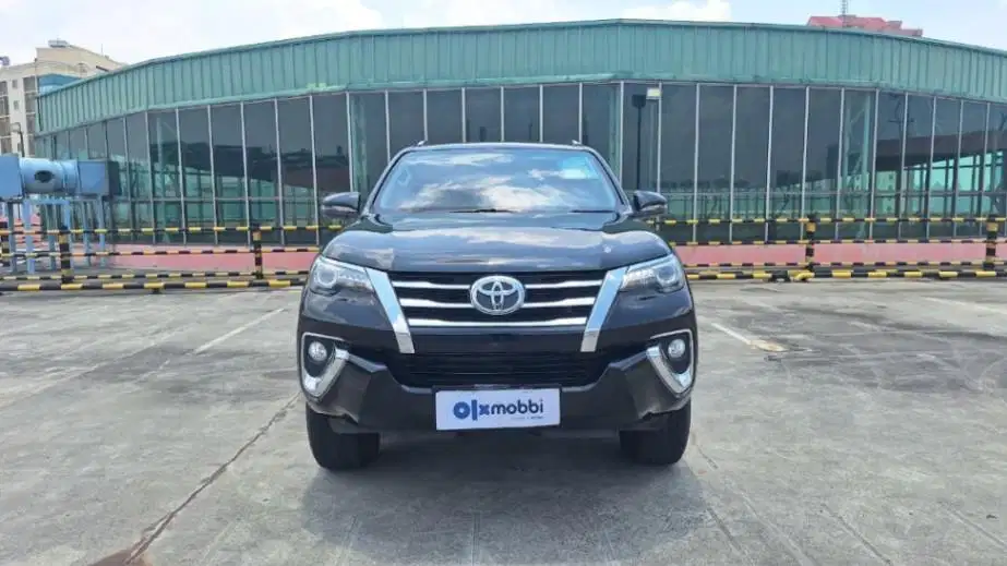 Toyota Fortuner 2.7 4x2 SRZ Bensin-AT 2018