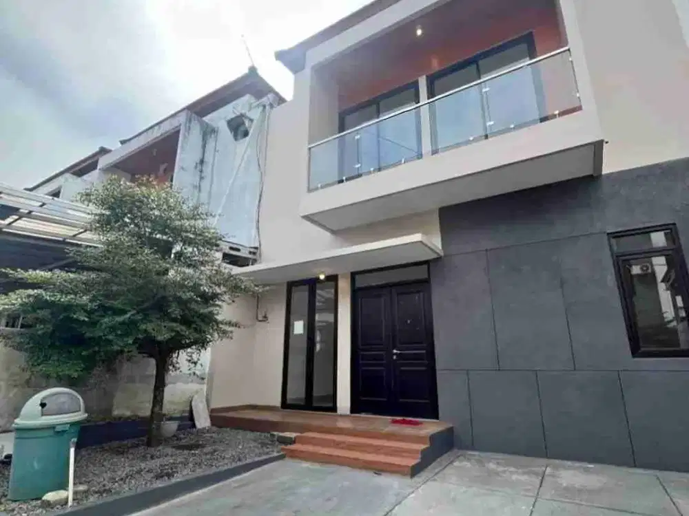 Rumah mewah tingkat perum elit selangkah kampus Unsoed Purwokerto