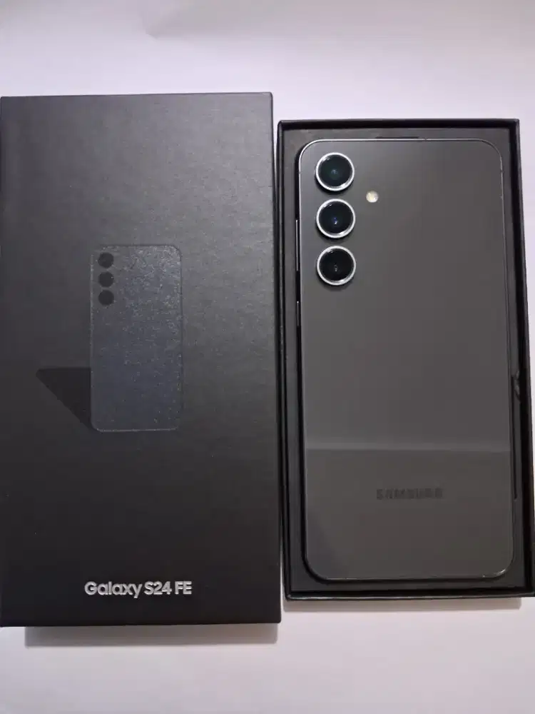 SAMSUNG Galaxy S24 FE