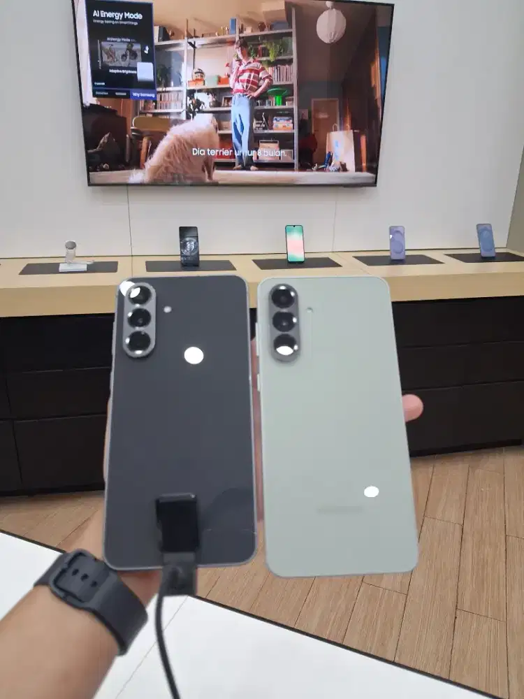 SAMSUNG A56 FREE TA25WATT