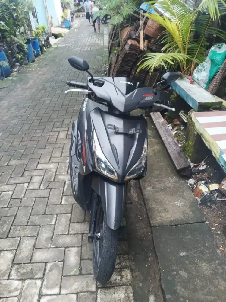 Honda Vario LED Tahun 2015 Abu Abu