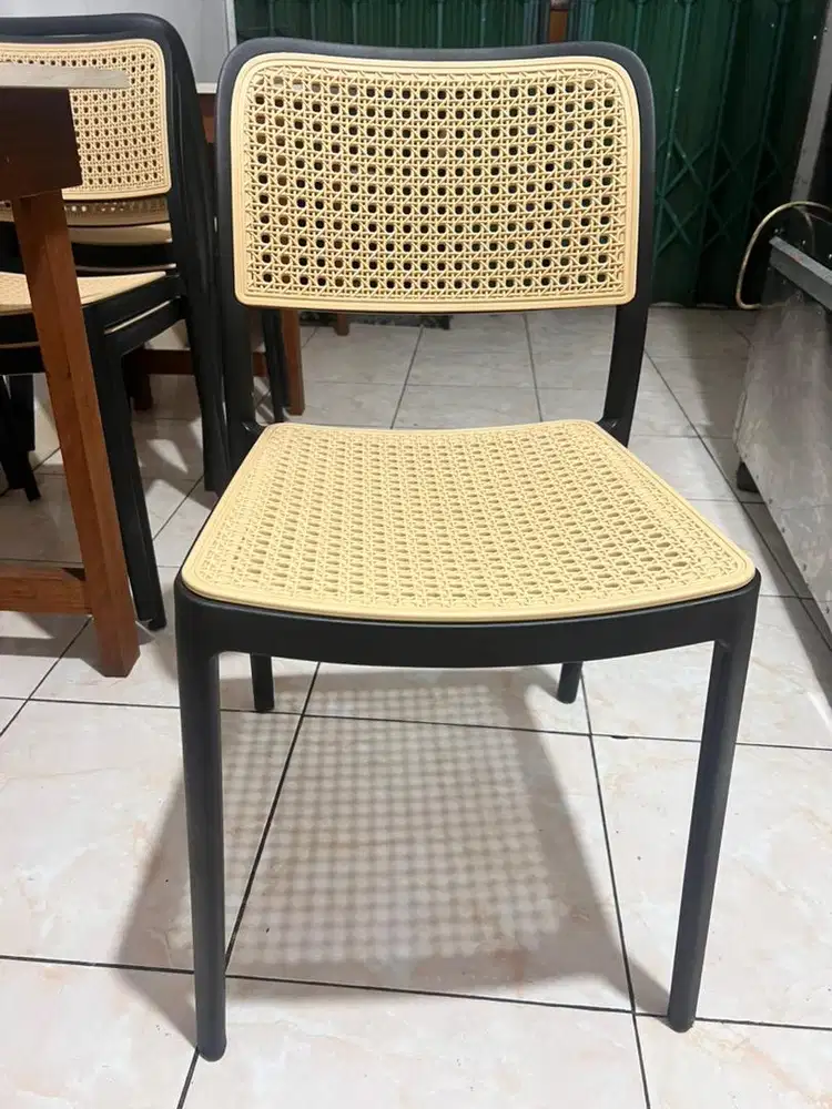 KURSI CAFE KURSI AESTHETIC