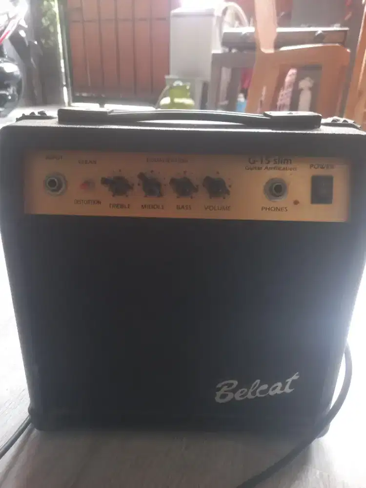 AMPLI GITAR BELCAT