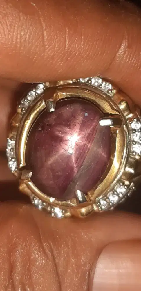 Natural Purple star sapphire lawasan 11 crat up