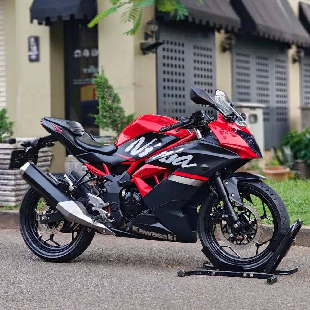 KAWASAKI NINJA MONO 250 SL 2019 MERAH KM LOW SUPER MULUS