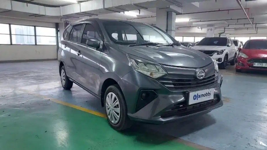 TERMURAH Daihatsu Sigra 1.2 X Bensin-MT Hitam 2023