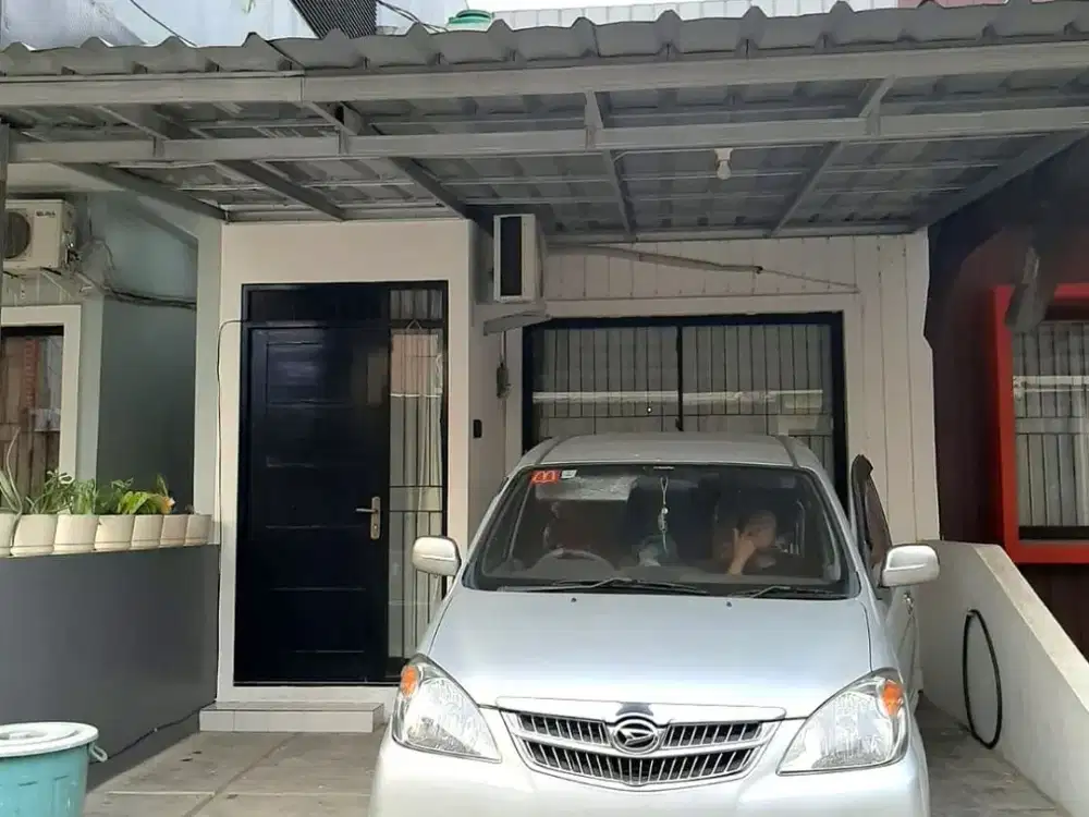 Rumah cluster dekat halte busway puri beta full furnished