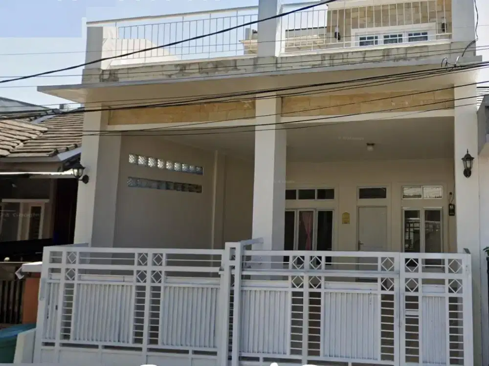 Jual Rumah Bagus 2 Lantai Serpong Park dekat BSD Plaza Tangerang Selatan