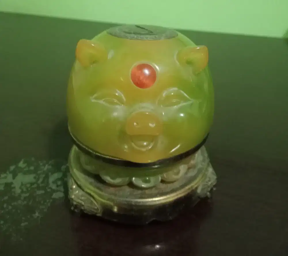 Jual patung babi bahan giok