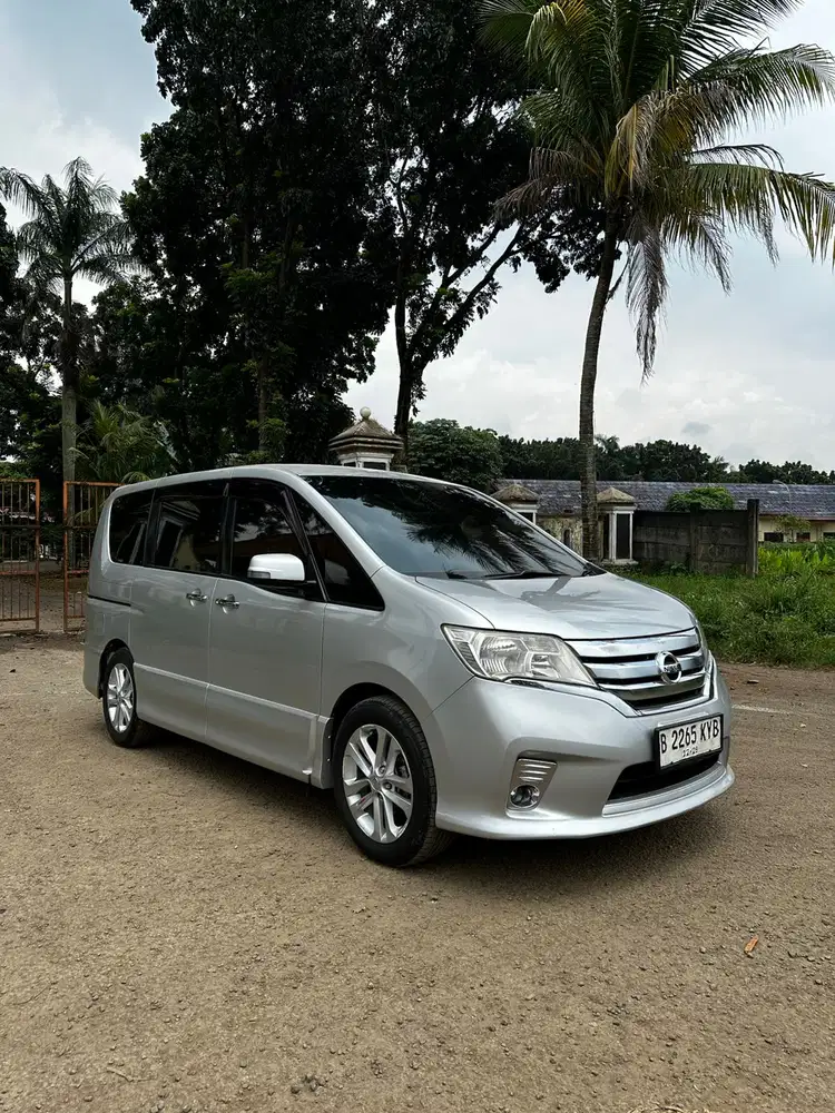 Nissan Serena 2013 Bensin