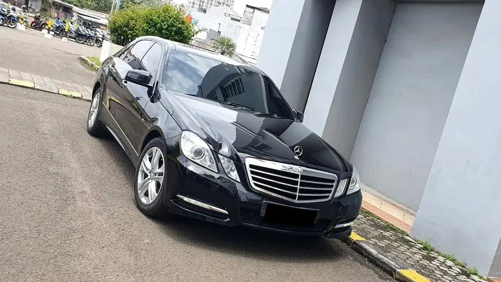 E300 2011 AVANTGARDE/AMG