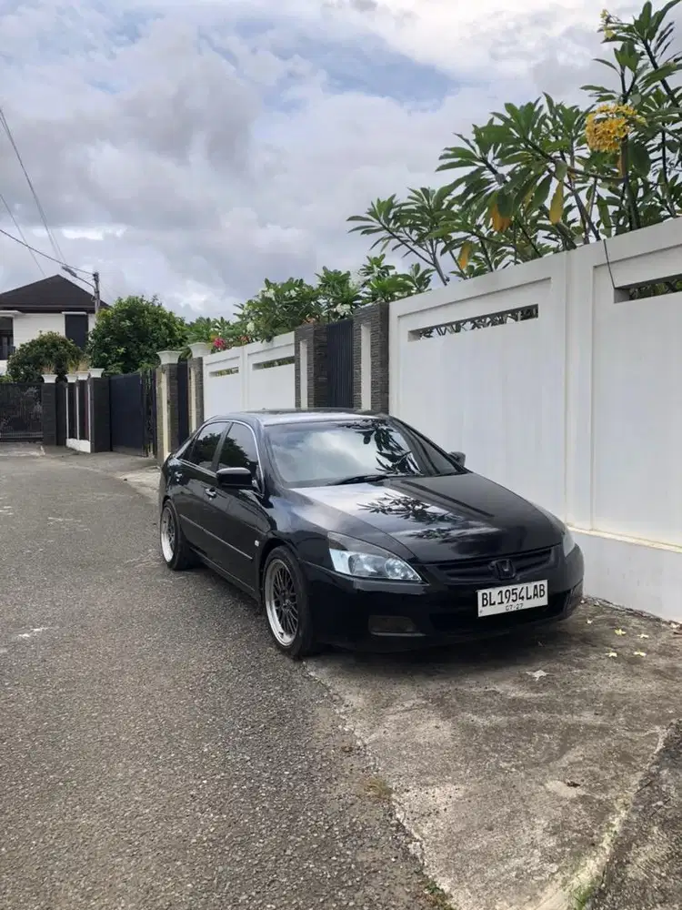 FOR SALE Honda Acoord Metik
