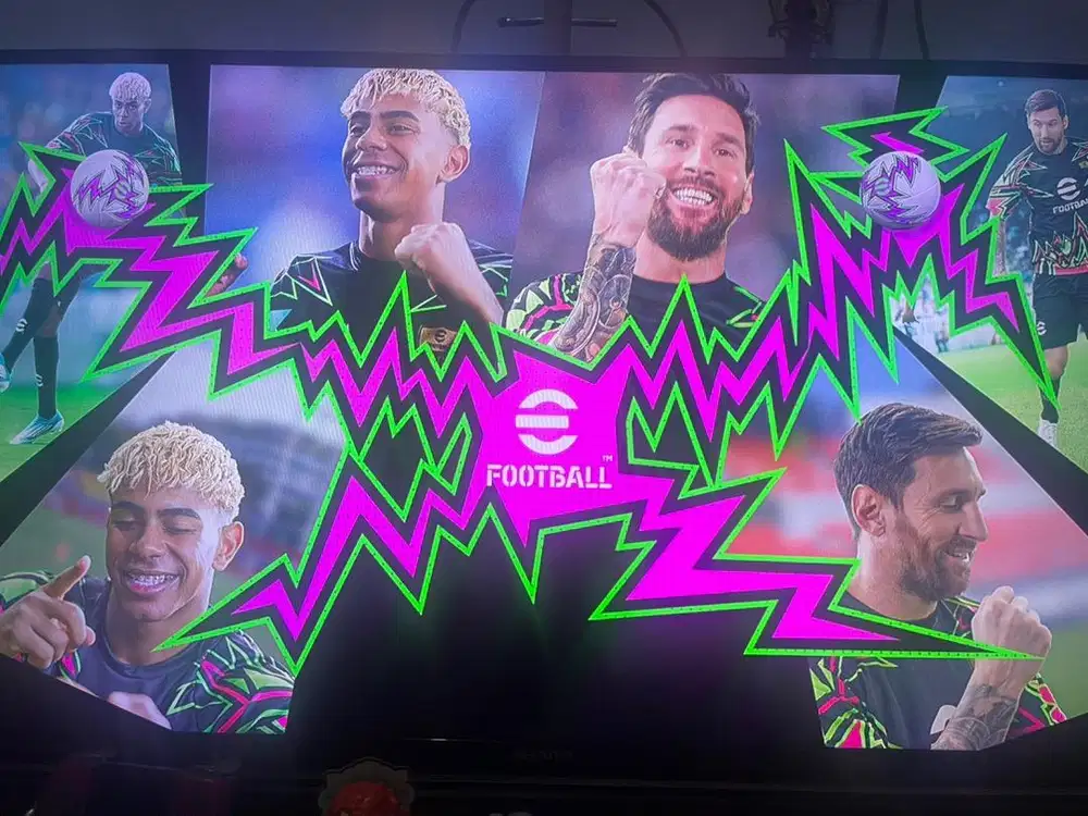 PS4 500GB Limited edition 2 stick ori