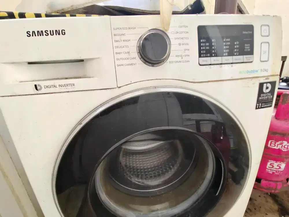 Mesin cuci front loading SAMSUNG rusak