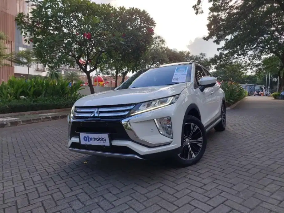 DP 1 JUTA Mitsubishi Eclipse Cross 1.5 Ultimate Bensin-AT 2019 BITS