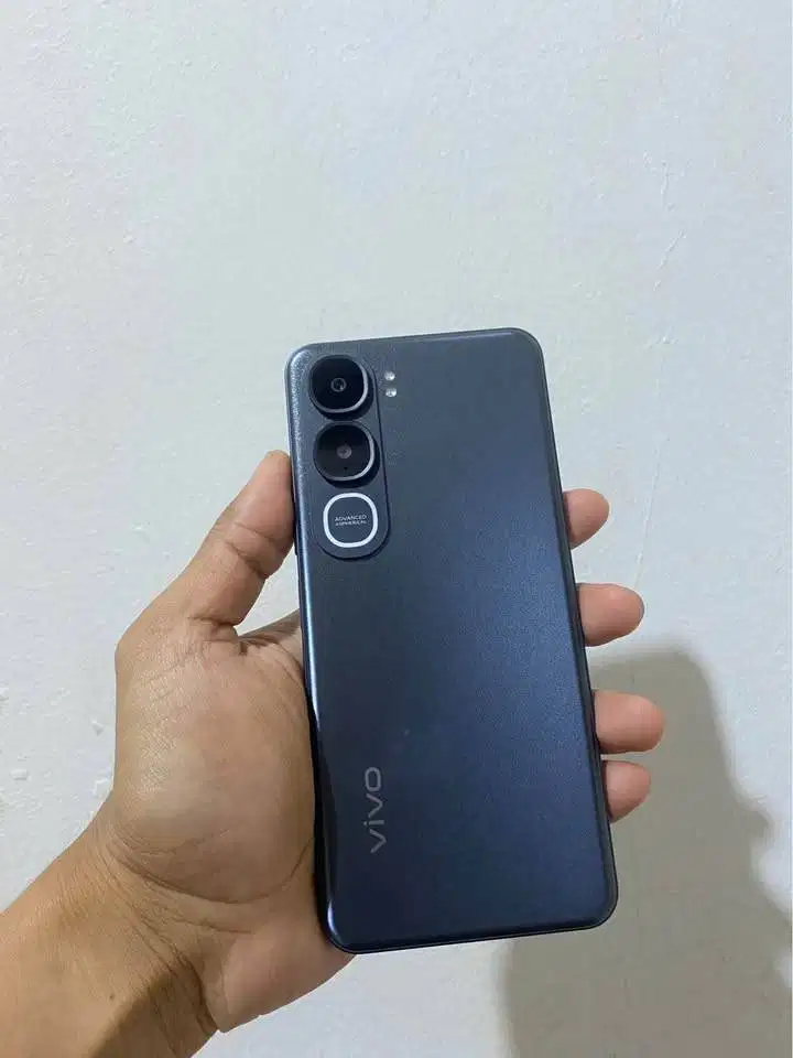 Vivo y21d ram 8+8gb internal 128gb HP BARU!!