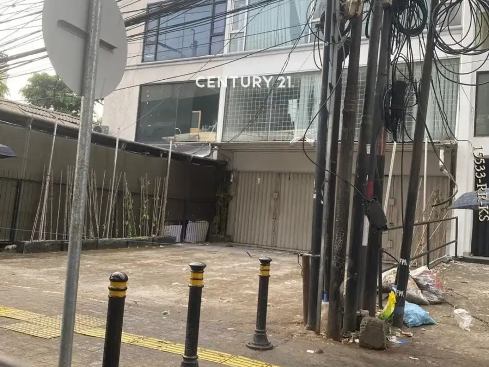 Disewakan Ruko Gandeng 3 Lantai Di Lokasi Strategis