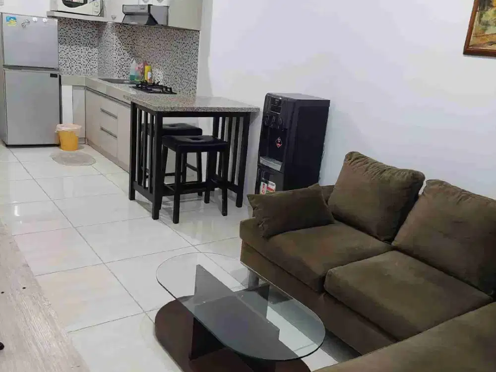 Disewakan apartment Puncak bukit Golf Tower B Surabaya.2 BR.furnished