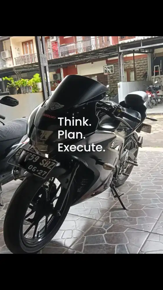 Suzuki GSX-R 150 Black Doff Ecu Racing