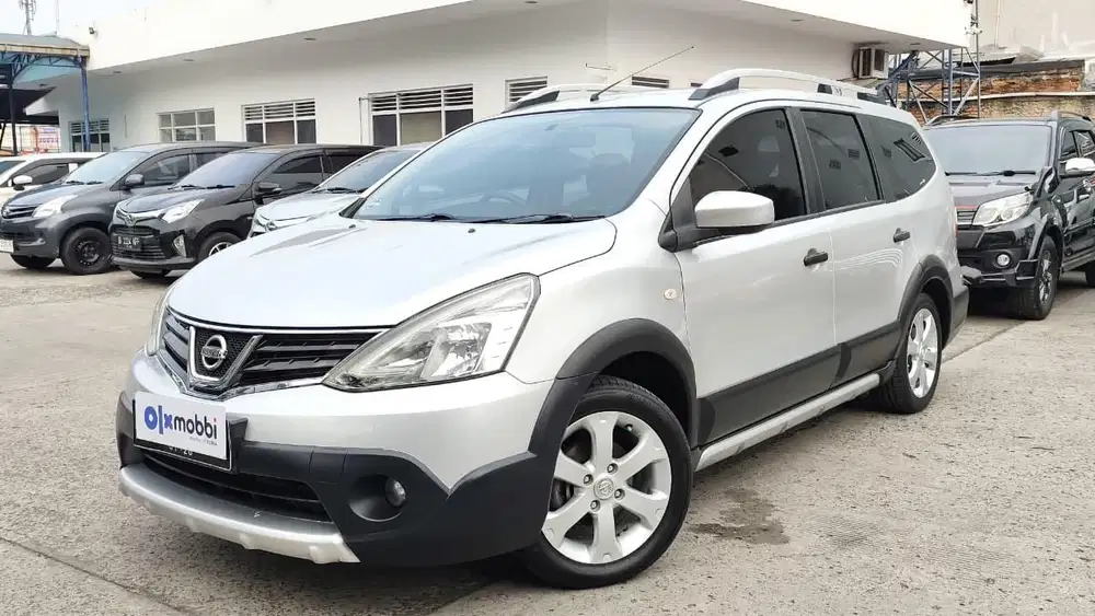 LIKE NEW - Nissan Grand livina 1.5 X-Gear Bensin-MT 2015